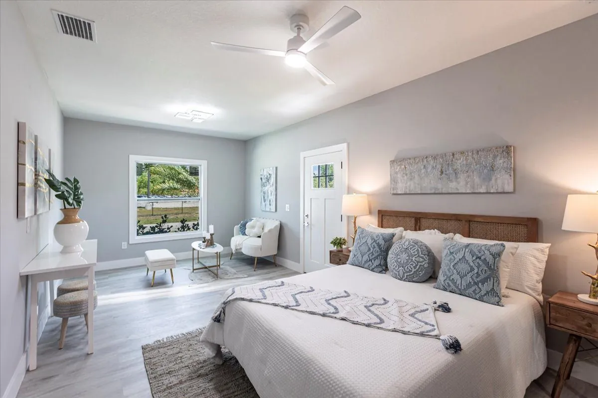 Bedroom